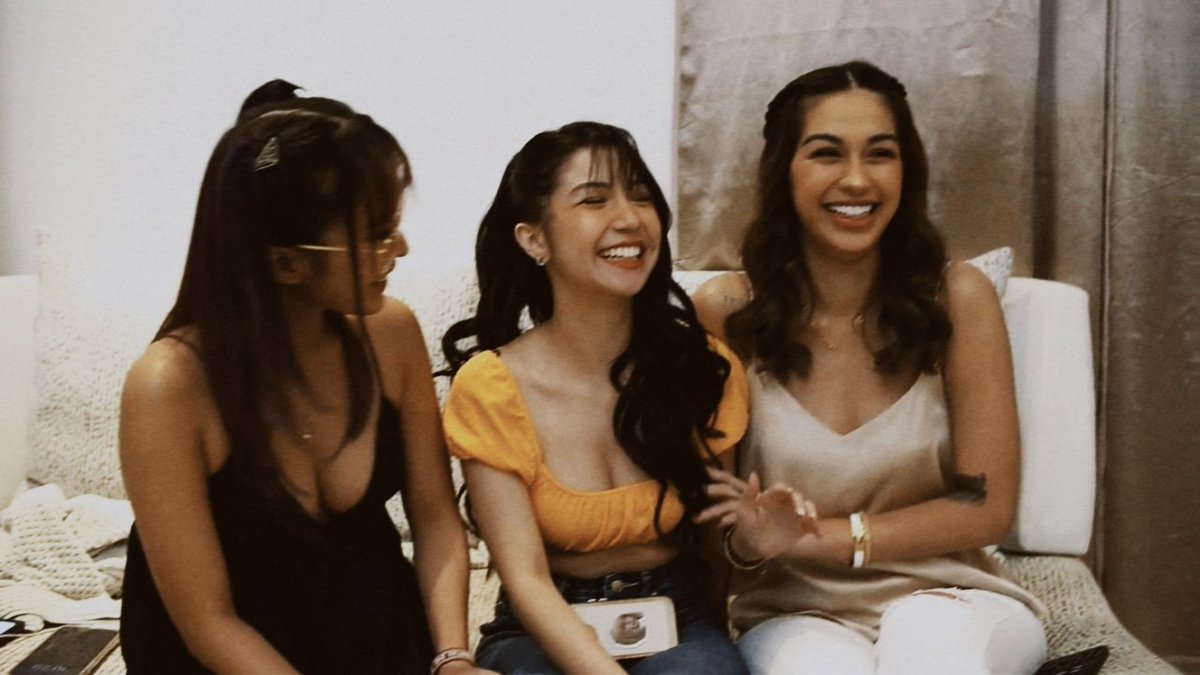 allyssa_cornell's tweet photo. #DoLaiNab Song Recording 🎶✨

https://t.co/abF4upmEwl
https://t.co/abF4upmEwl
@ZeinabHarake11 @DJBDonna @JelaiAndres https://t.co/jaZgQuw2Ea