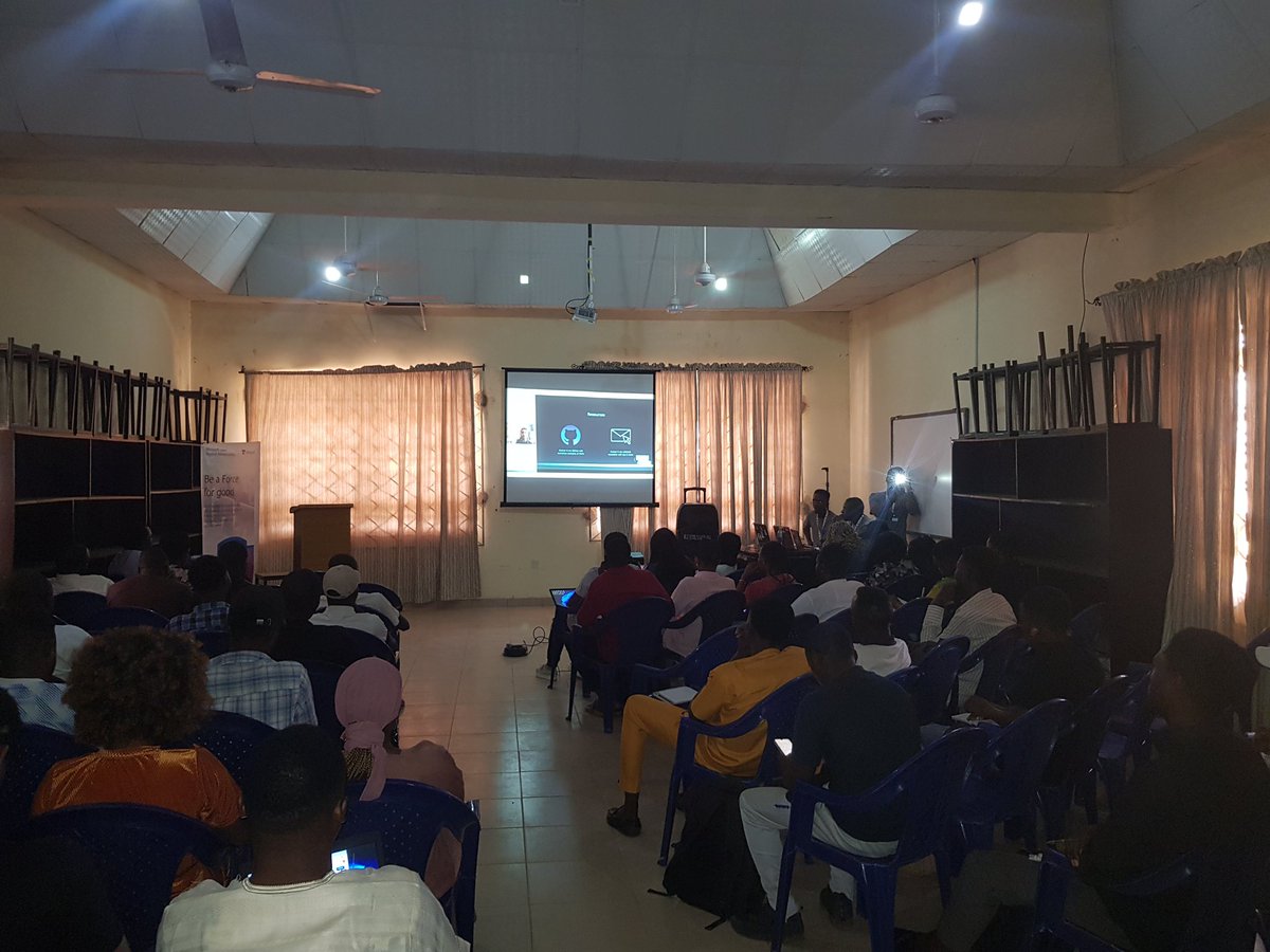 domkinanenoch's tweet photo. We are LIVE @the Microsoft watch Party UNIJOS #MicrosoftStudentSummit
#JosMicrosoftStudentSummit https://t.co/fHCJmjUZZ0