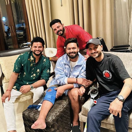 matchtimings's tweet photo. #RishabhPant  #recovery  #IndianCricketTeam https://t.co/1VceYndaFm