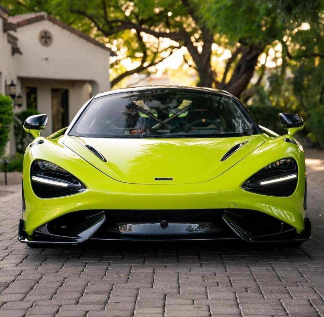 WorldWideCarsTM's tweet photo. McLaren 765LT https://t.co/UW4MBIAHt1