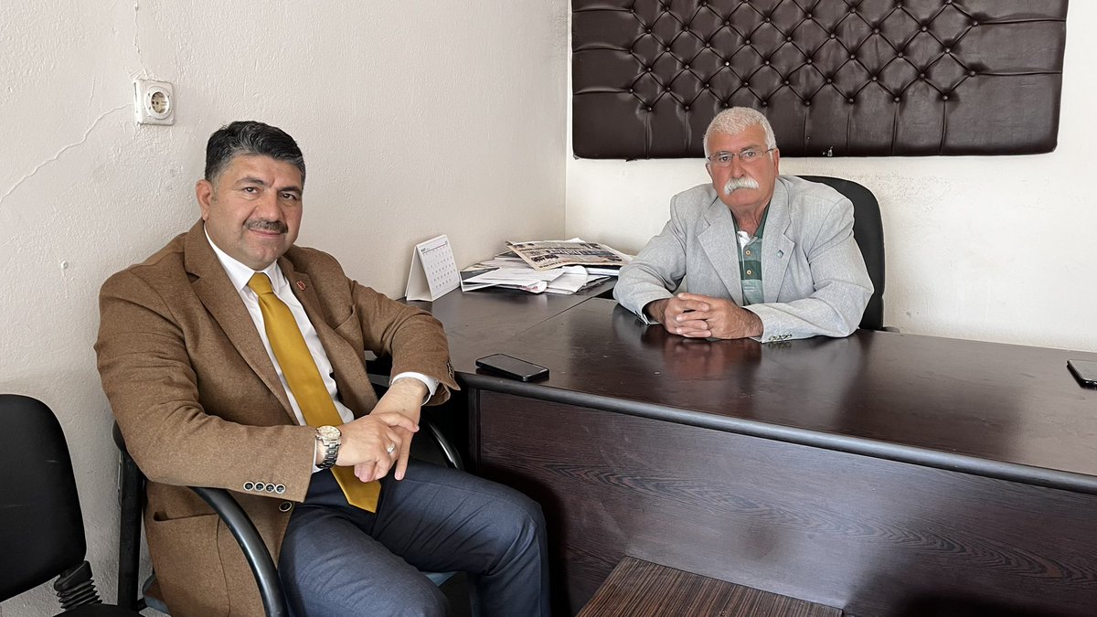 Cumhuriyet Halk Partisi (CHP) Bozova İlçe Başkanı Ömer Gül’e ziyarette bulunduk. Misafir perverliğinden dolayı çok teşekkür ederim. 

<a href="/kilicdarogluk/">Kemal Kılıçdaroğlu</a> <a href="/herkesicinCHP/">CHP 🇹🇷</a> <a href="/merGl76932265/">Ömer Gül</a>