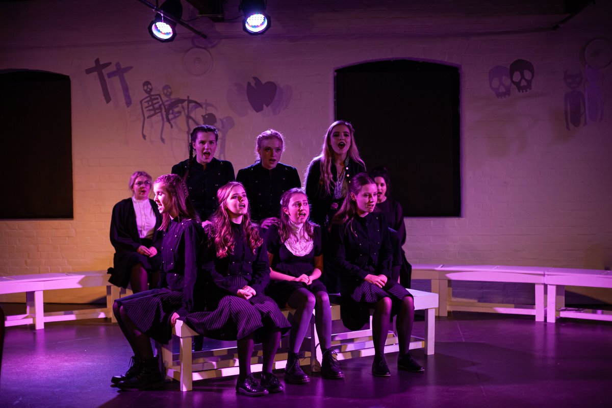 Discarded Nut Theatre Company tweet media