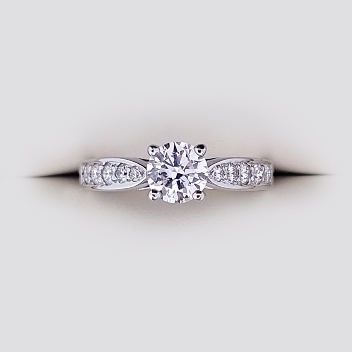 WoodsJewellers1's tweet photo. https://t.co/FIDU71Lw8X
.
#diamonds #diamondjewellery #diamondset #engagementring #shopsmall #shoplocal #wedfit #woodsjewellers #woodsjewellerscoulsdon #rings #ring #giftideas2023 #etsyseller #etsyshop #etsyfinds #bespokejewelry #diamondring #sparkly #bespoke #design #platinum https://t.co/DYE1nLrOsg