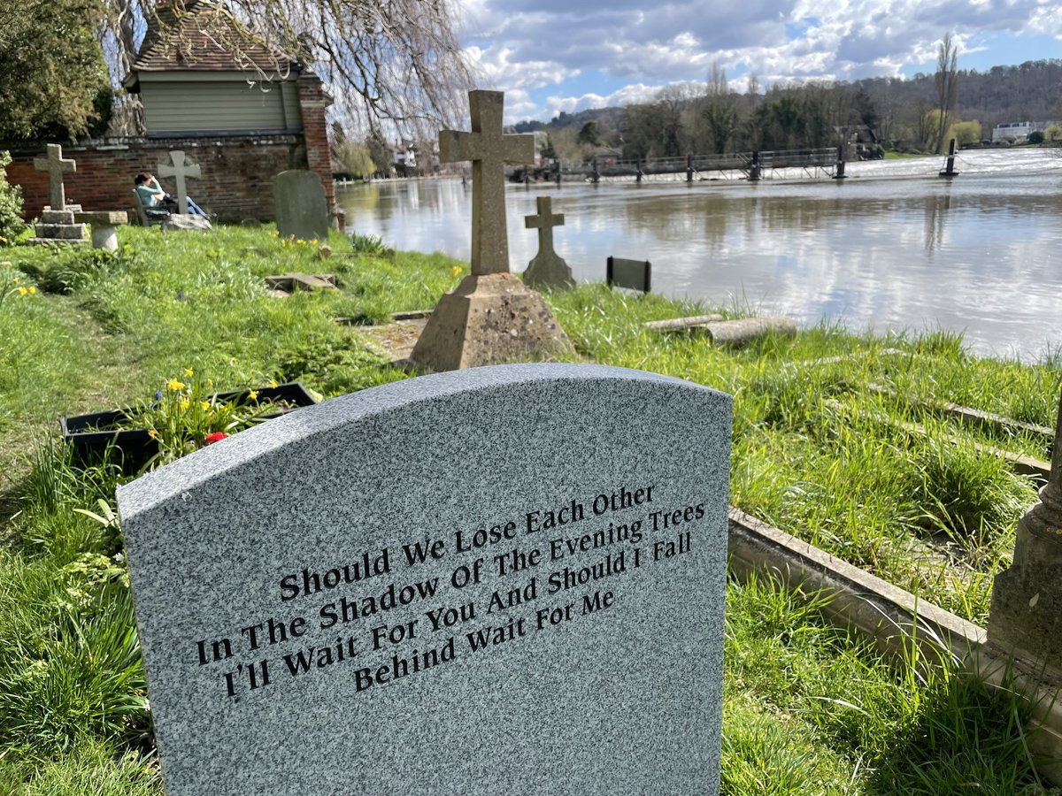 ShahzadyLaw's tweet image. Lovers in life, in death not parted. I have you in mind ⁦@DrLindseyFitz⁩ and ⁦@lucyctalbot⁩ #fundaysout - Highgate Cem next!!!