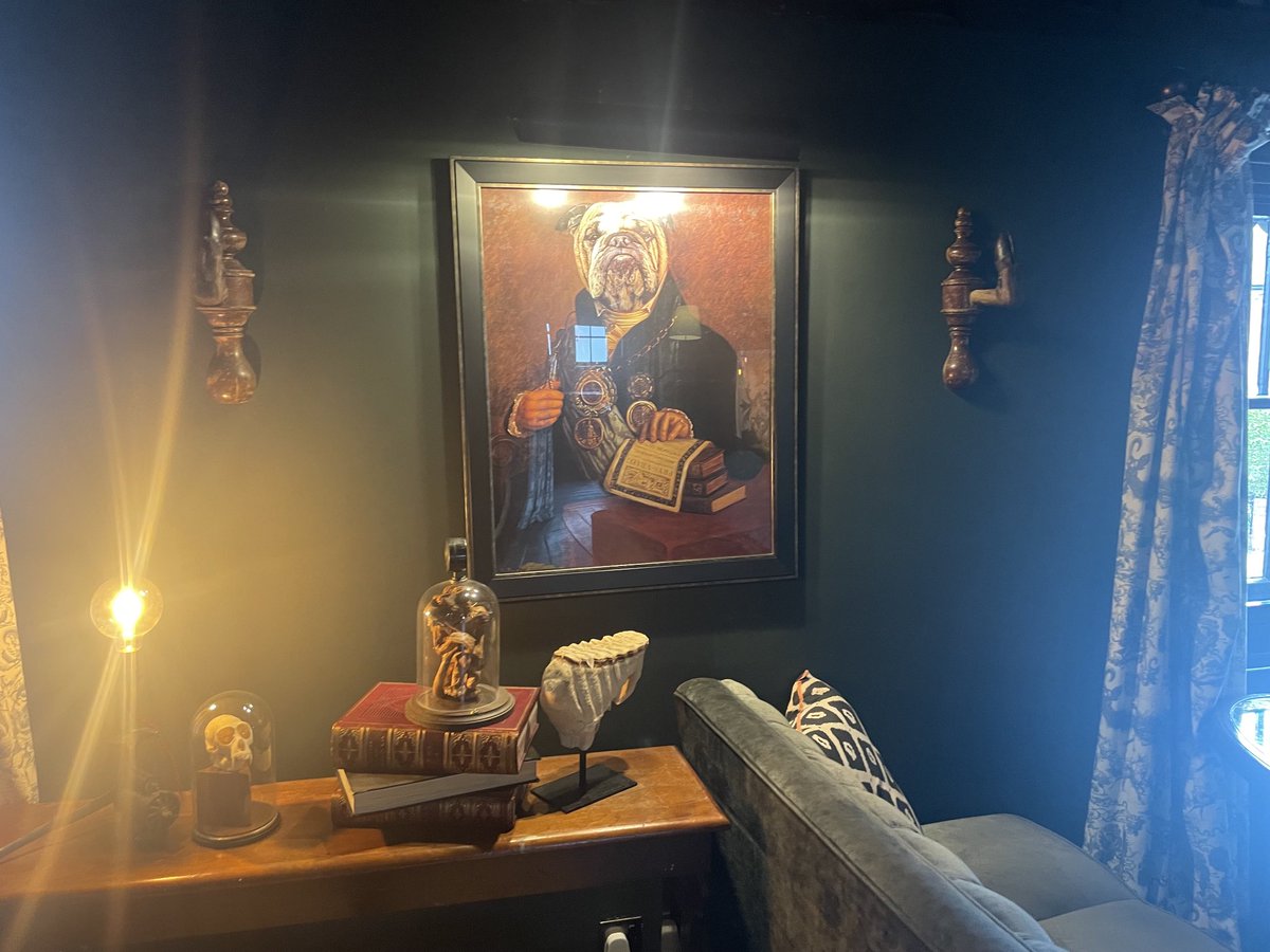 ShahzadyLaw's tweet image. Lovers in life, in death not parted. I have you in mind ⁦@DrLindseyFitz⁩ and ⁦@lucyctalbot⁩ #fundaysout - Highgate Cem next!!!