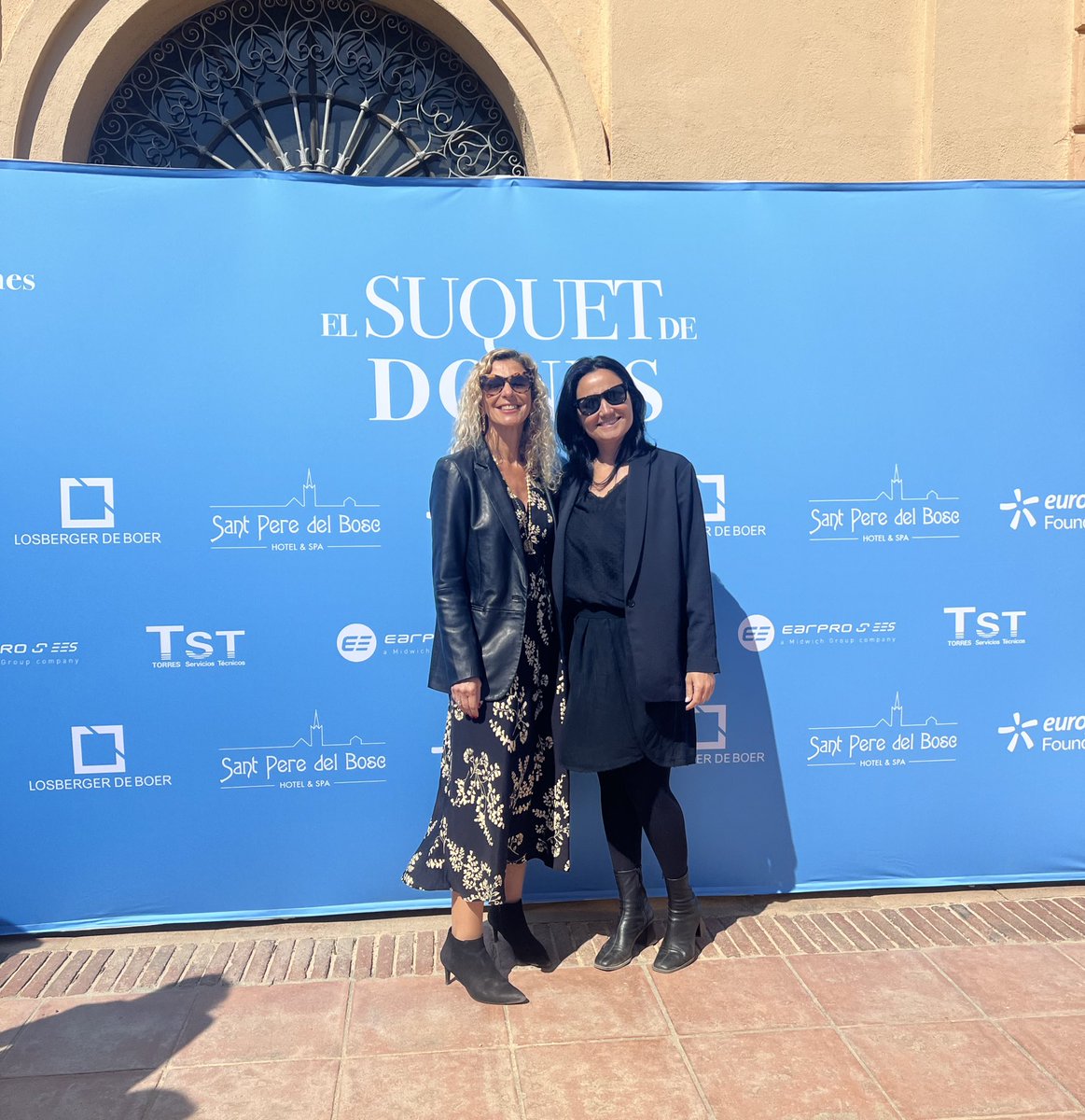 EvaVilaMassanas's tweet photo. Este domingo he tenido el honor de participar en el primer #suquetdedones un evento solidario en el que 333 mujeres hemos apoyado a @Fund_Eurofirms y creado lazos de colaboración.Gracias a sus almas, @maralarco @agenersurrell @txellbq @MariaEugeniaGay 
#CristinaCabañas https://t.co/lfTzqNrsWQ