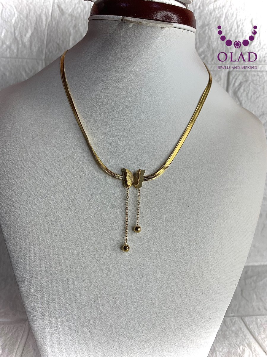 oladjewels's tweet photo. If you had to gift a friend one of these which would it be? 😊 🎁 

Frame 1: 4000
Frame 2: 2500
Frame 3: 2500
Frame 4: 1500

All necklaces available as seen💐

Location: OAU, Ife

#BBTitans #ASUU #OAUTwitter https://t.co/WENXOCmNXf