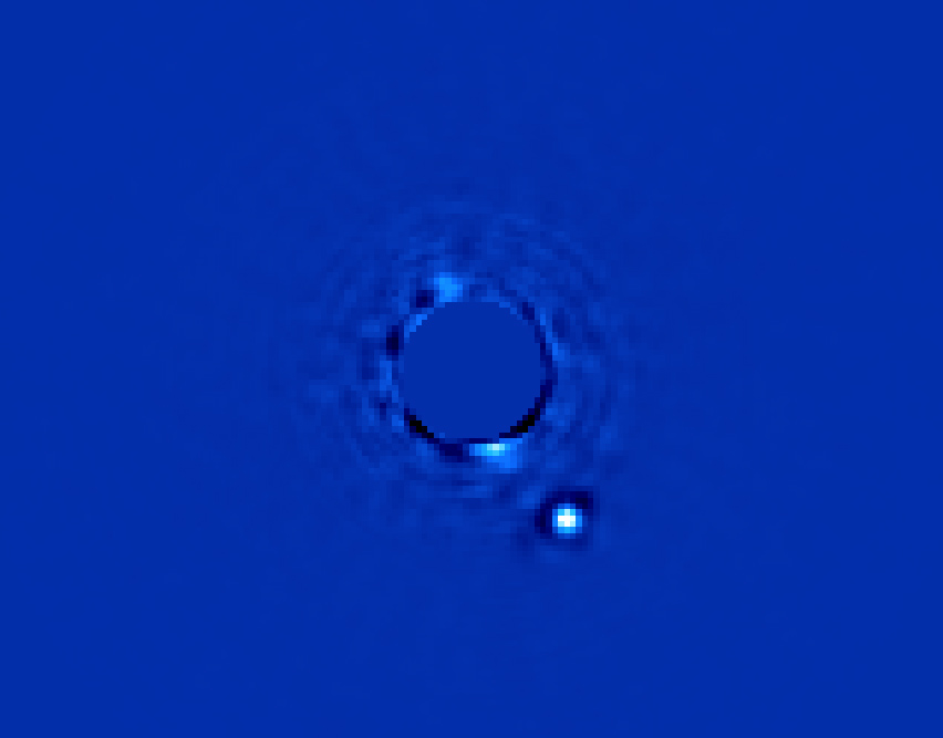 AstronHome's tweet image. The discovery of Beta Pictoris b was a significant milestone for exoplanet research. Prior to this, most exoplanets were detected indirectly, by measuring the effects of their gravity on their parent star. #directimaging #planetarydetection #BetaPictoris