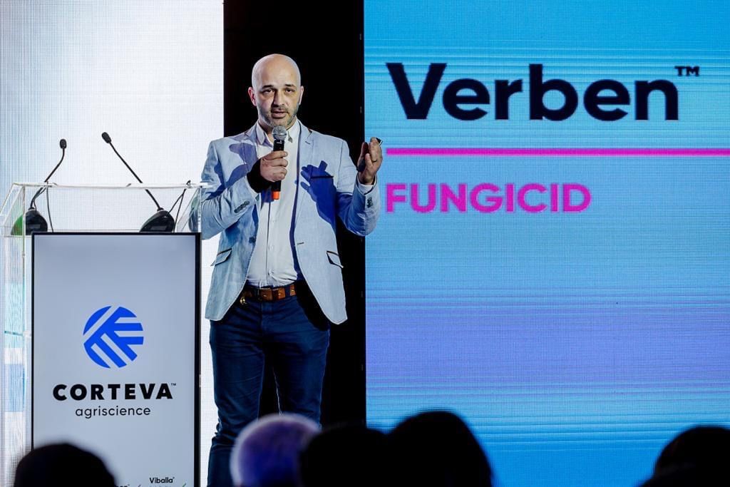 MonicaSorribas_'s tweet photo. Great news - Corteva has launched three new products for the Romanian market - #Viballa® and #Principal®Forte herbicides and #Verben™ fungicide are now available – to support farmers with best-in-class innovative solutions.
#TogetherWeGrow https://t.co/KRt14s0W65