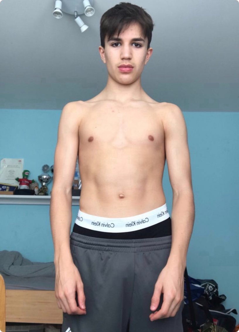 ventasremz's tweet photo. How did I transform myself from a lazy, anxious skinny twig.

To confident, high energy and shredded? (still with small calves)

Here's my story - (mega thread)

🧵🧵🧵 https://t.co/IV8k3sAxeG