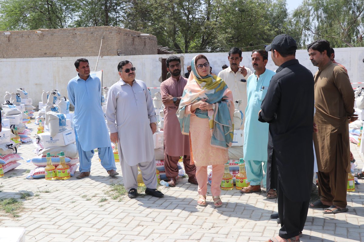 Deputy Commissioner Naseerabad, Balochistan <a href="/AyeshaZehri3/">Engr. Ayesha Zehri</a> joined us for Ramadan distributions in Balochistan where flood affected communities are still struggling to recover. 

Your support is making a difference to transform lives.

Donate Now
bit.ly/3JFbDrUaa