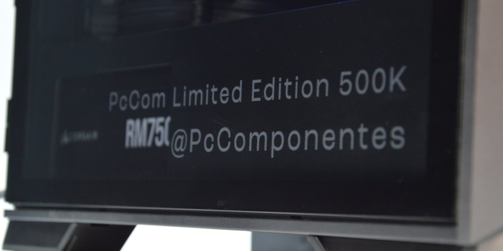 pccomponentes's tweet photo. 🐦 ¡Comenta a full para llevarte esta obre de arte valorada en más de 2.000€! ¡Que ya somos más de 500K en Twitter! 💙

✅AMD Ryzen 7 y RTX 3070
✅Refrigeración líquida custom
✅Cristal grabado con láser
✅Montado por expertos

✍️ Bases: https://t.co/Bmpkb3ZGhx https://t.co/O2X8BfuKAF
