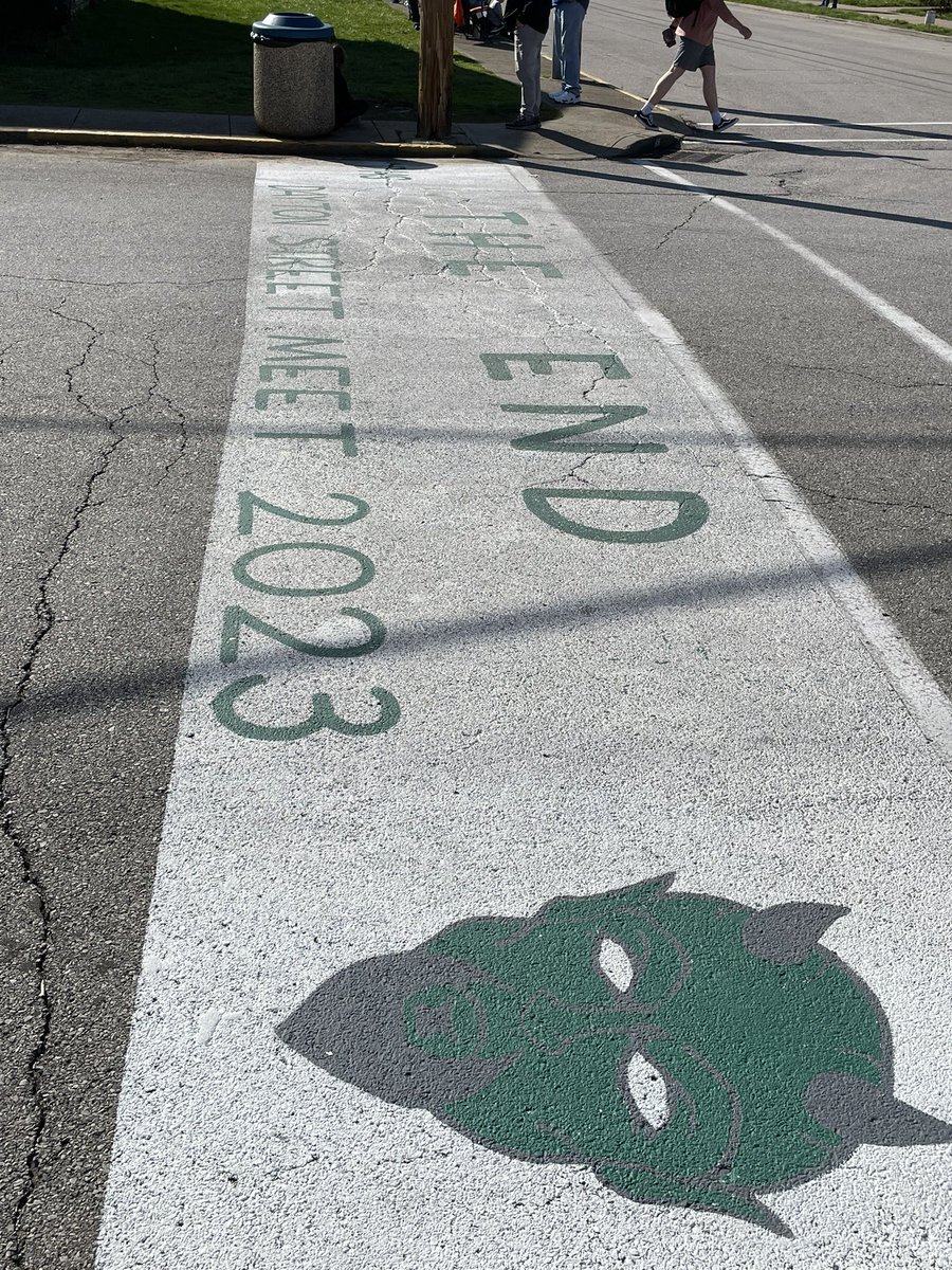 No track…No problem.
Find a way.

Dayton Street Meet!

⭐️⭐️⭐️⭐️⭐️