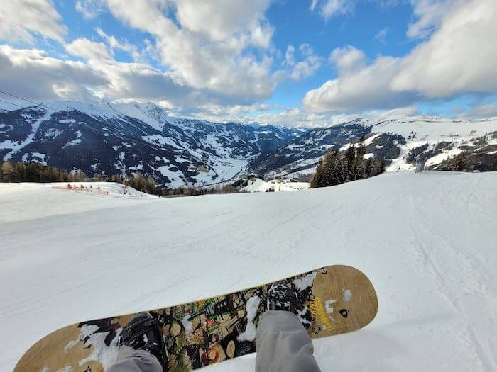 Die ideale Kleidung beim Snowboarden ift.tt/N4euT1q