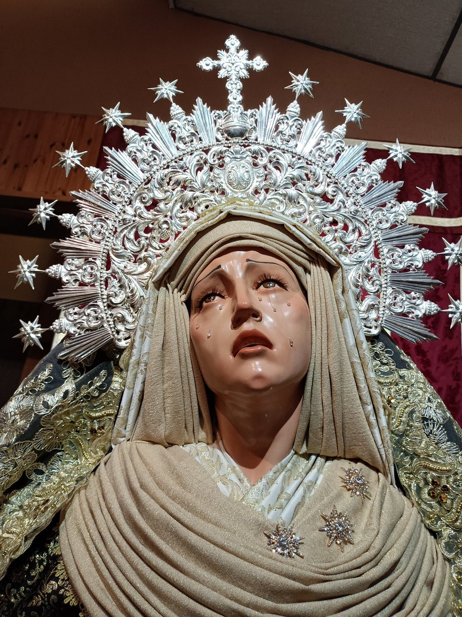 Coronación y Angustias tweet media