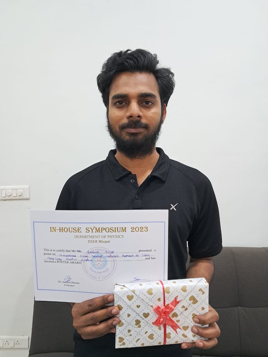 ToMPgroup's tweet photo. Avishek won a poster award at IISERB Physics Symposium 2023. Congratulations to @Avishek11Singh! @phy_iiserb @iiserbhopal https://t.co/UM6gGFSsNj