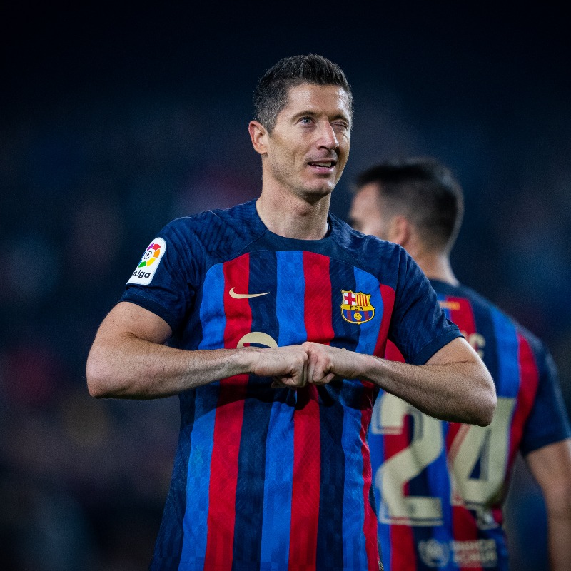 FCBarcelona_es's tweet photo. 🔥 𝗟𝗲𝘄𝗮𝗻𝗱𝗼𝘄𝘀𝗸𝗶 🔥