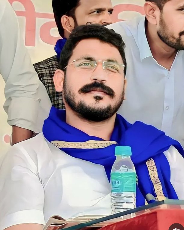 बड़े भैया चंद्र शेखर आजाद रावण जिंदाबाद
भीम आर्मी जिंदाबाद आजाद समाज पार्टी जिंदाबाद #ChandrashekharAzad 
#bhimarmy <a href="/ASP4UP/">Aazad Samaj Party - Uttar Pradesh</a> <a href="/BhimArmyChief/">Chandra Shekhar Aazad</a> <a href="/Bsp4u/">BSP</a>