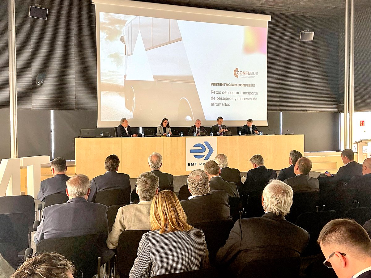ConfebusSocial's tweet photo. 🆕#ConfebusNews🚌
✅Nueva reunión de la #JuntaDirectiva de la Confederación, con el foco puesto en el próximo #CONFEBUSSummit2023
✅El presidente de la @FEBTbaleares solicita de la Administración una mayor implicación en apoyo al sector...
Y mucho más👉https://t.co/UXBSYZdEbj https://t.co/LrhZfx1CEv