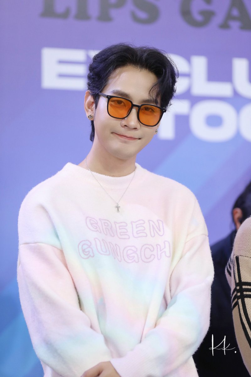 KK_gallery's tweet photo. 💜

#ขุณขิมมอญ @KiimMon
#LIPSGarçonxKimmonCopter https://t.co/eKNwGz7nMI