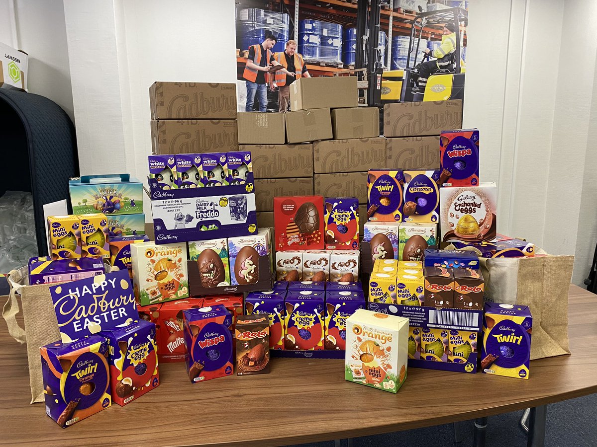 JJXLogistics's tweet photo. 🐣 | Easter Egg Collection

We are so overwhelmed with the support from our partners who have helped us collect over 140 Easter eggs so far but we’d love to have more!

We are accepting donations at our offices in Kingswinford or can arrange collection 🚚 #SpreadHappiness https://t.co/YMGALRDC4A