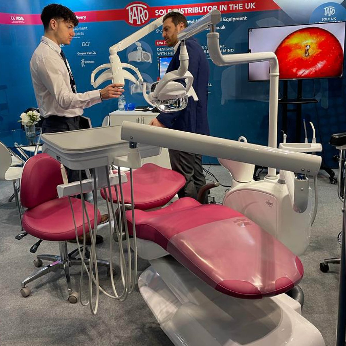 dentalwarehouse's tweet image. Thank you for visiting us at the BDIA.
We would like to say a big thank you to all attendees who came and visited our stand, we appreciate your time coming to speak to us.
#dentalequipment #dentalchair #installation #dentistry #uk #faro #ajax #dentist #delivery #BDIA