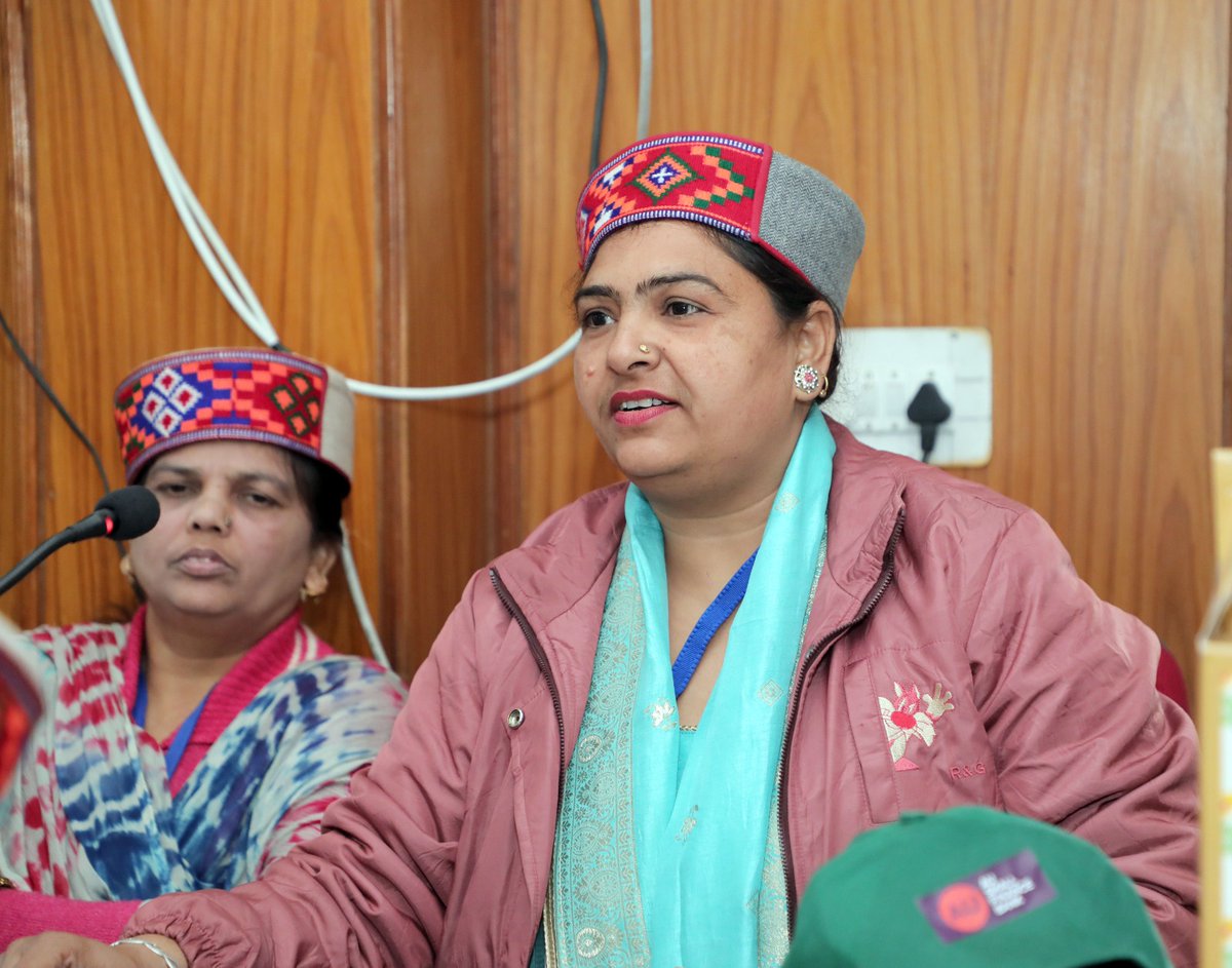 MCChandigarh's tweet photo. Interactive session  organized to discuss the work, initiatives and achievement of Chandigarh SHGs in Himachal Pradesh.

#SwachhataYatra 
#Swachhotsav2023
#IndiaVsGarbage
#WomenLedSwachhata
#WomenIconInSwachhata
#SwachhSurvekshan2023Chandigarh https://t.co/0x8mT264d8