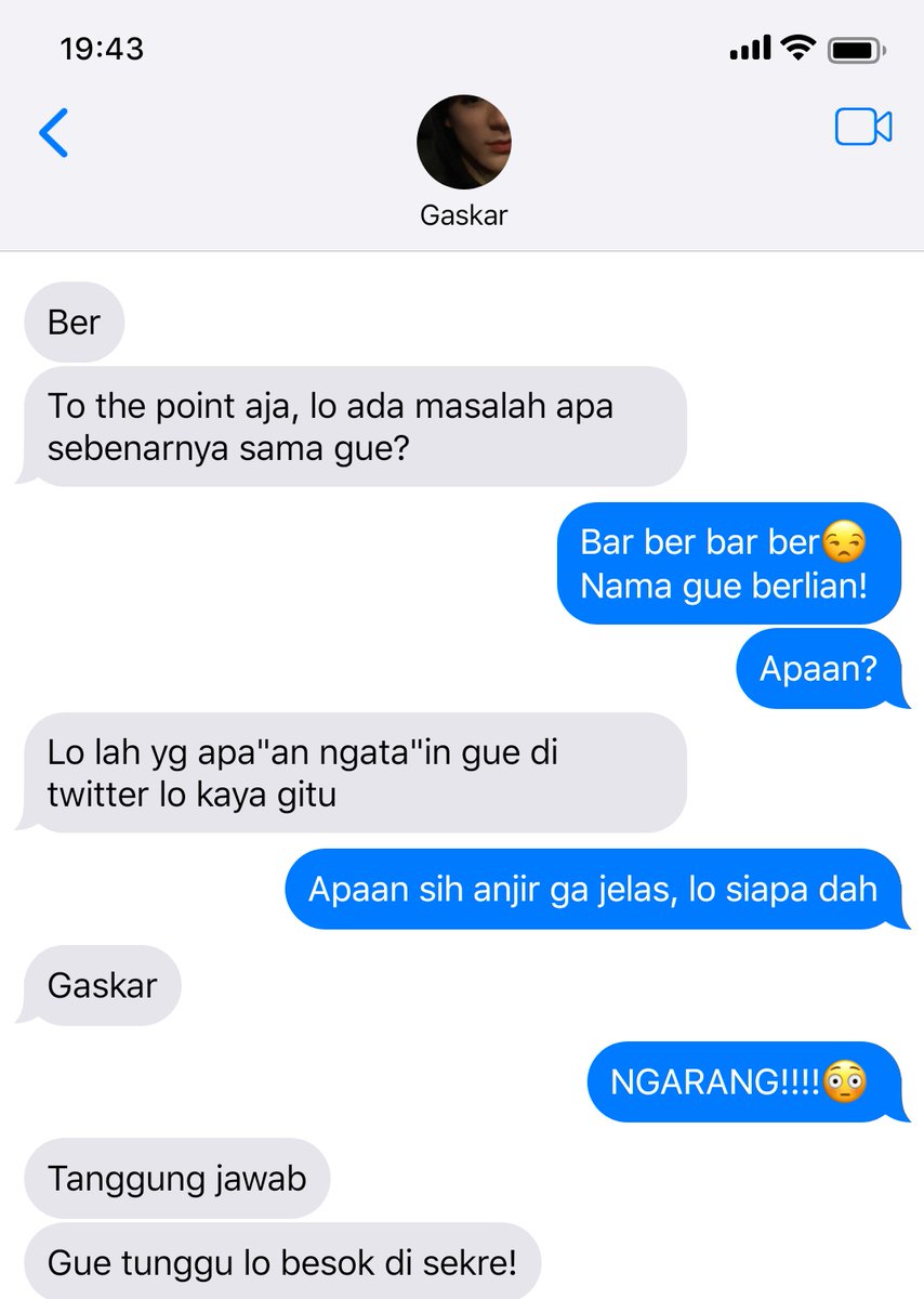 Miumao0's tweet photo. Nonsense

"ini tuh love language gue, Gas"

-lee jeno few tweets au
© miumo0 https://t.co/2rASgLDf4N
