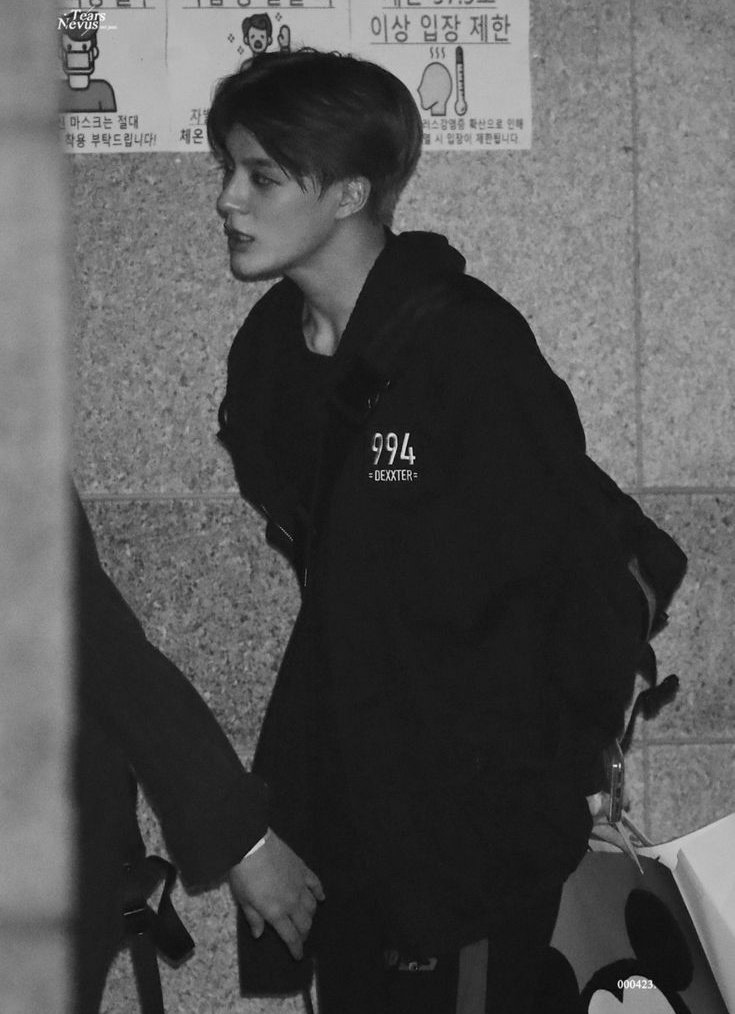Nonsense

"ini tuh love language gue, Gas"

-lee jeno few tweets au
© miumo0