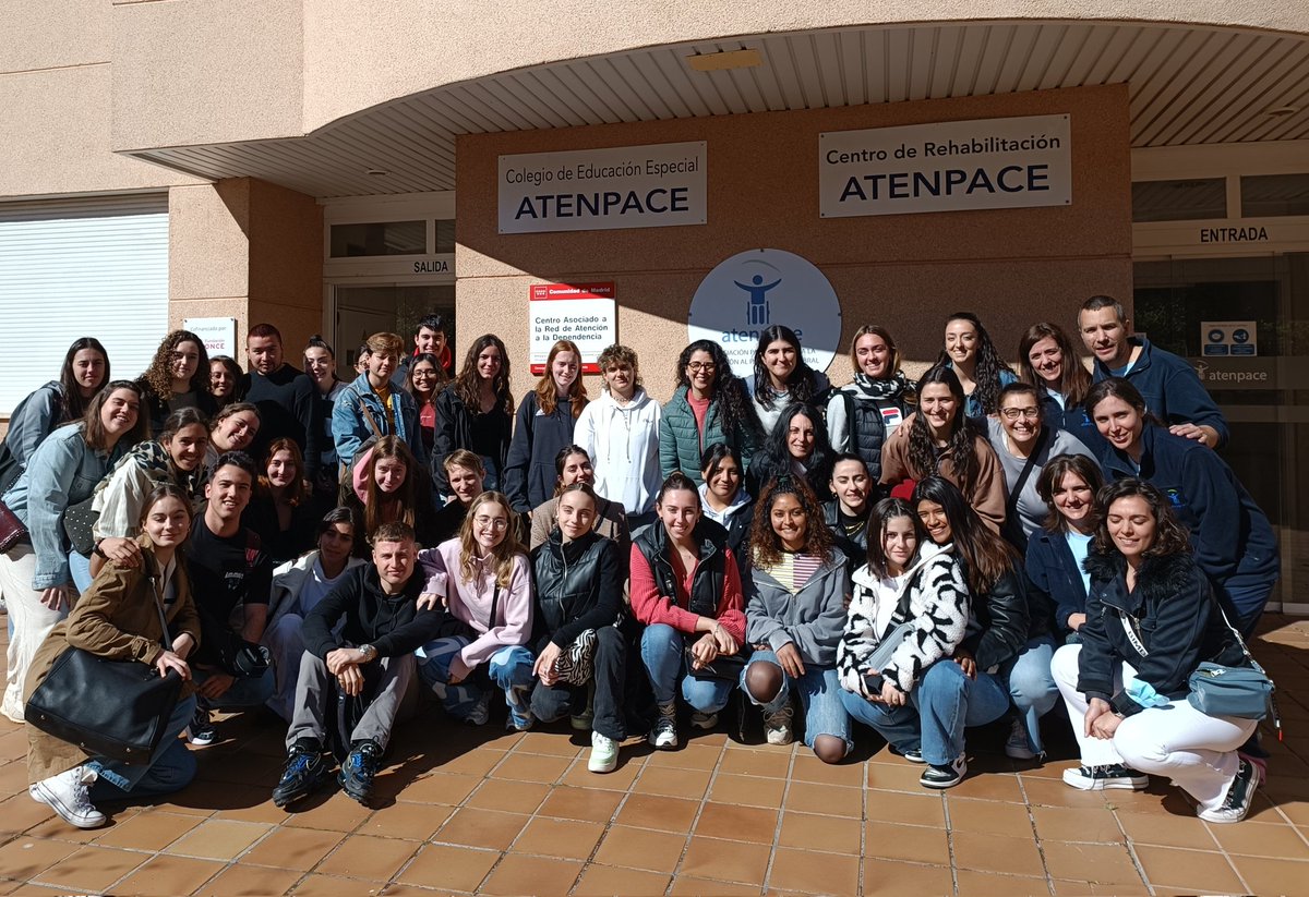 Gracias a la generosidad de todos los profesionales y alumnado de <a href="/atenpace/">atenpace 💚</a>. Hoy hemos aprendido muchísimas cosas pero, sobretodo, cómo es el trabajo hecho con inmenso cariño y respeto. Volveremos ❤️
#gradodeterapiaocupacional
#LaSalle