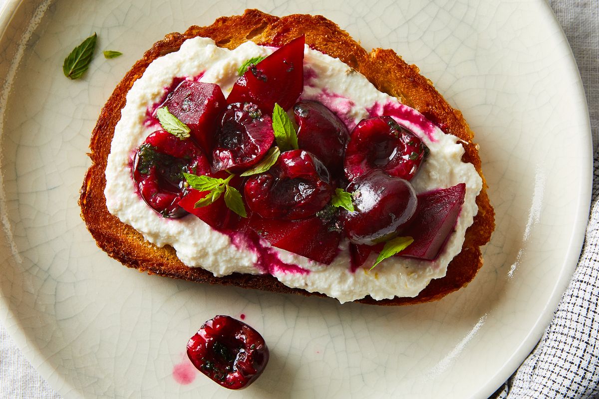 StephenGemerman's tweet photo. Cherries &amp; Beets Belong Together?Especially on Ricotta Toast. #fishrecipes #arfood https://t.co/xMJhb5jEtc https://t.co/bMZFBhpt69
