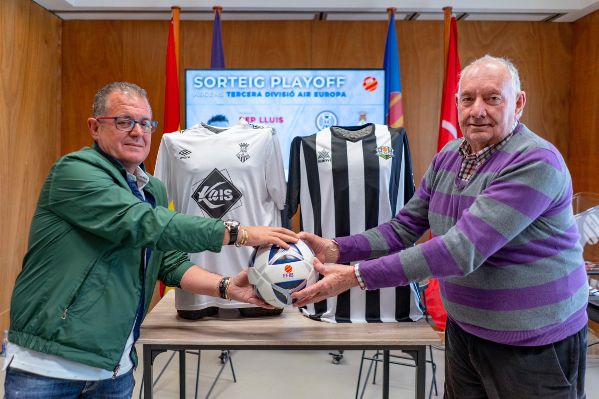 FFIB_oficial's tweet photo. ⚽️ 𝐒𝐎𝐑𝐓𝐄𝐈𝐆 𝐏𝐋𝐀𝐘𝐎𝐅𝐅 𝐀𝐒𝐂𝐄𝐍𝐒 𝐓𝐄𝐑𝐂𝐄𝐑𝐀 𝐃𝐈𝐕𝐈𝐒𝐈𝐎́ @AirEuropa 

➡️ @cefelanitx 🆚 @cealaior diumenge 2 a les 10:00h camp Penya Arrabal

➡️ @ue_alcudia 🆚 @InterIbiza diumenge 2 a les 12:30h camp Penya Arrabal

https://t.co/kRCa0IUWB5

#4Illes1Futbol https://t.co/XdULpx6nAN