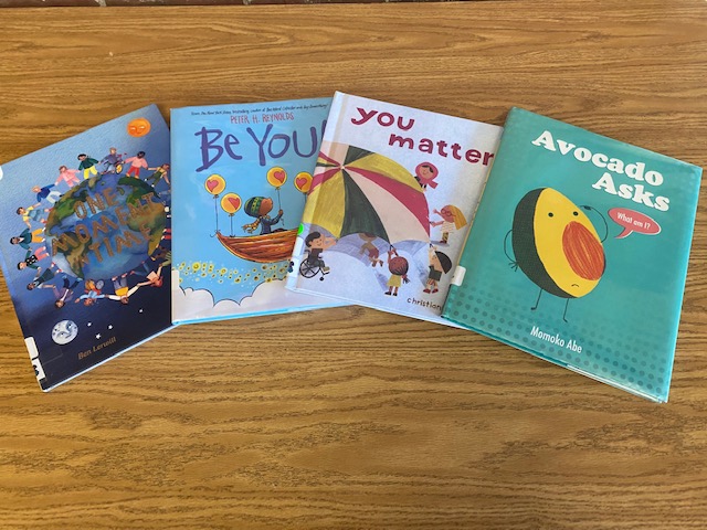 Balch's March Madness Book Bracket has four final books students will vote on this week! 
Will post the winner when all the votes are in during Library Classes. 
Check out the links to all the titles read:
docs.google.com/presentation/d…