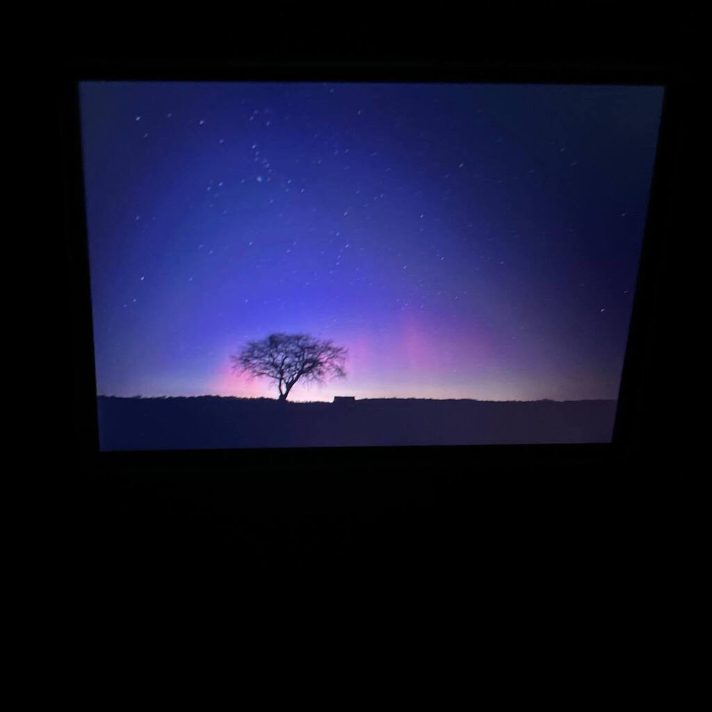 Throwback naar eind februari met het eerste #noorderlicht in #limburg in 15 jaar. Afgelopen weekend zou het weer te zien kunnen zijn maar slecht weer gooide roet in het eten. Kijk vooral ook op mijn #youtubekanaal #mauricehertogfotografie voor de timelapsefilm! #noorderlicht…