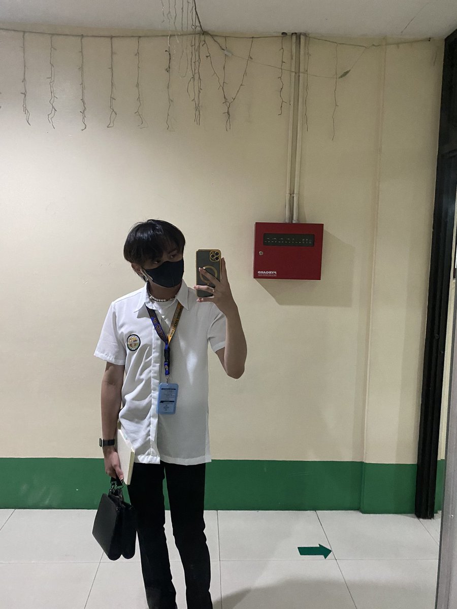 asian_meal's tweet photo. First day of school look ✨ https://t.co/koy3dfhKAF