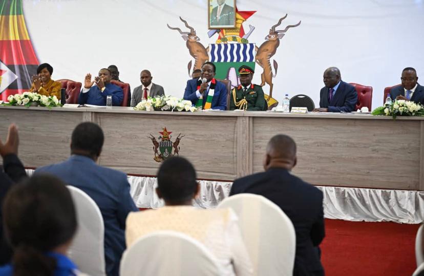 #EDWORKS H.E. President E.D Mnangagwa chaired a Tropical Cyclone Freddy Resource Mobilization meeting at State House.Various individuals & organizations pledged help by way of food, medicines, blankets & shelter, especially for Malawi which was the most devastated. #EDCares