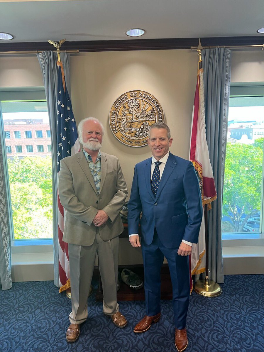 Our President and CEO, Dr. Michael P. Crosby,  meets with Speaker Renner to discuss coastal restoration and resiliency. #MarineScience #CoastalRestoration #MoteMarineLab