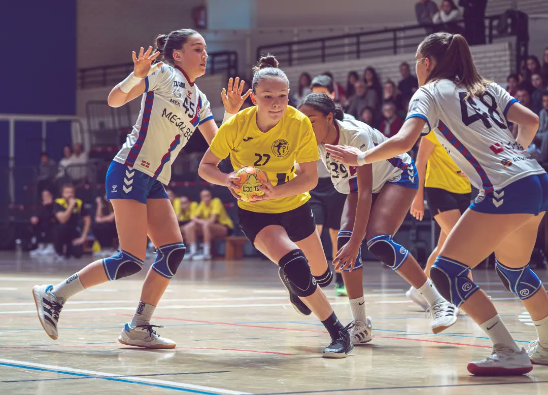 OrioEraginEskubaloia tweet media