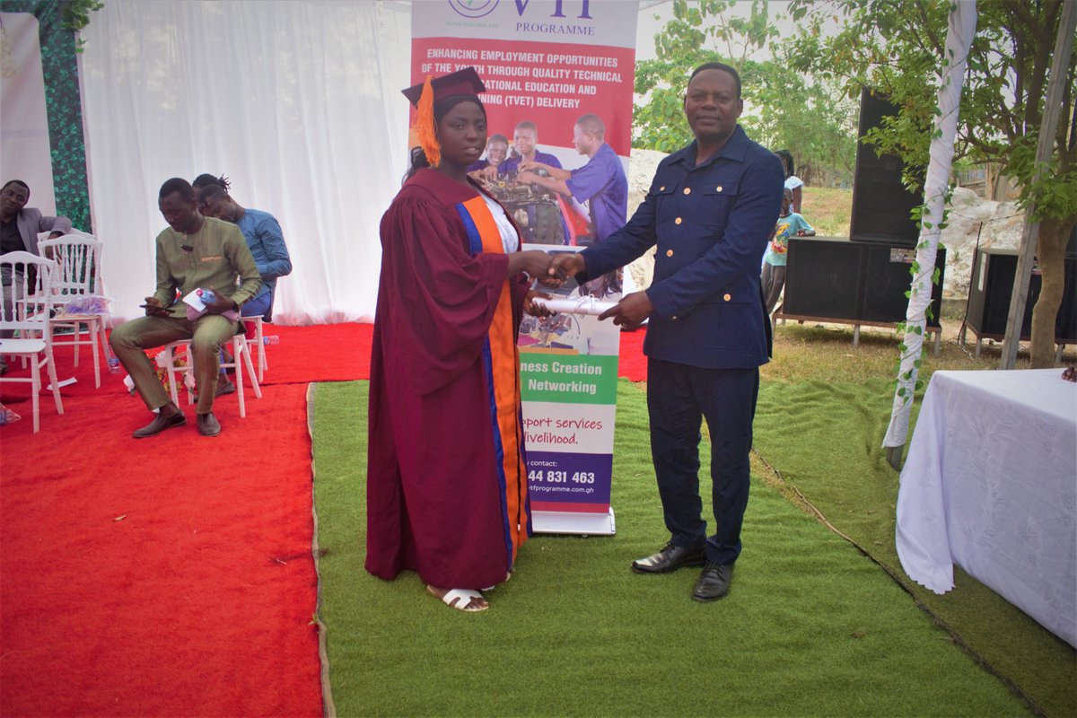 vtfprogramme's tweet photo. Cakewalk Expert Institute  in Collaboration with VTF Programme had a graduation ceremony with 5 graduates who have completed training in cakes, sugar craft and event decoration. The graduates and apprentices also received training in Enterprise Creation and Management Skills. https://t.co/7PA4ltqQnS