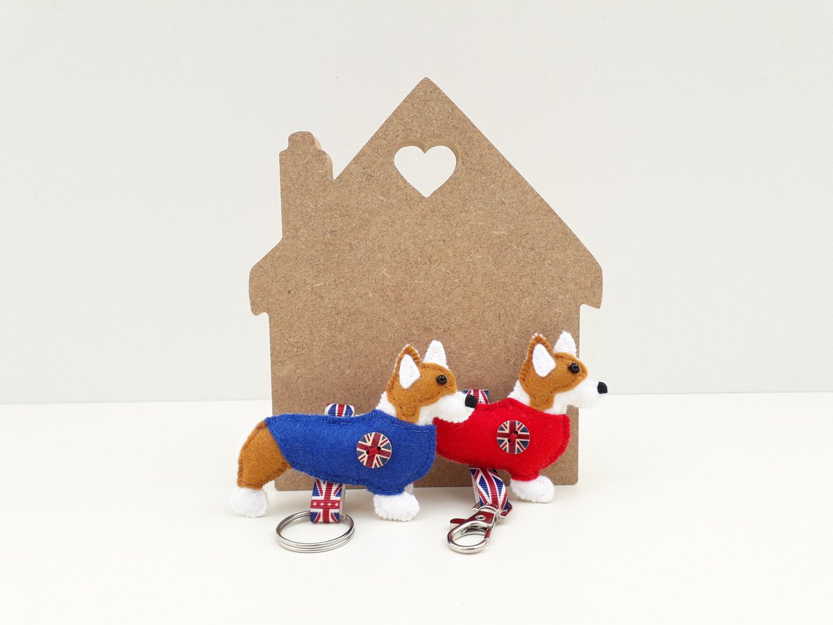 misheleneous's tweet photo. https://t.co/pCMWMlqpgH NEW! King Charles Coronation Pembroke Welsh Corgi bag charm or keyring. Limited Edition available Exclusively at @misheleneous via @numondaycom now! 🇬🇧 🐕 #mhhsbd #dogsoftwitter #eastergifts https://t.co/ZKfTyRQOLP