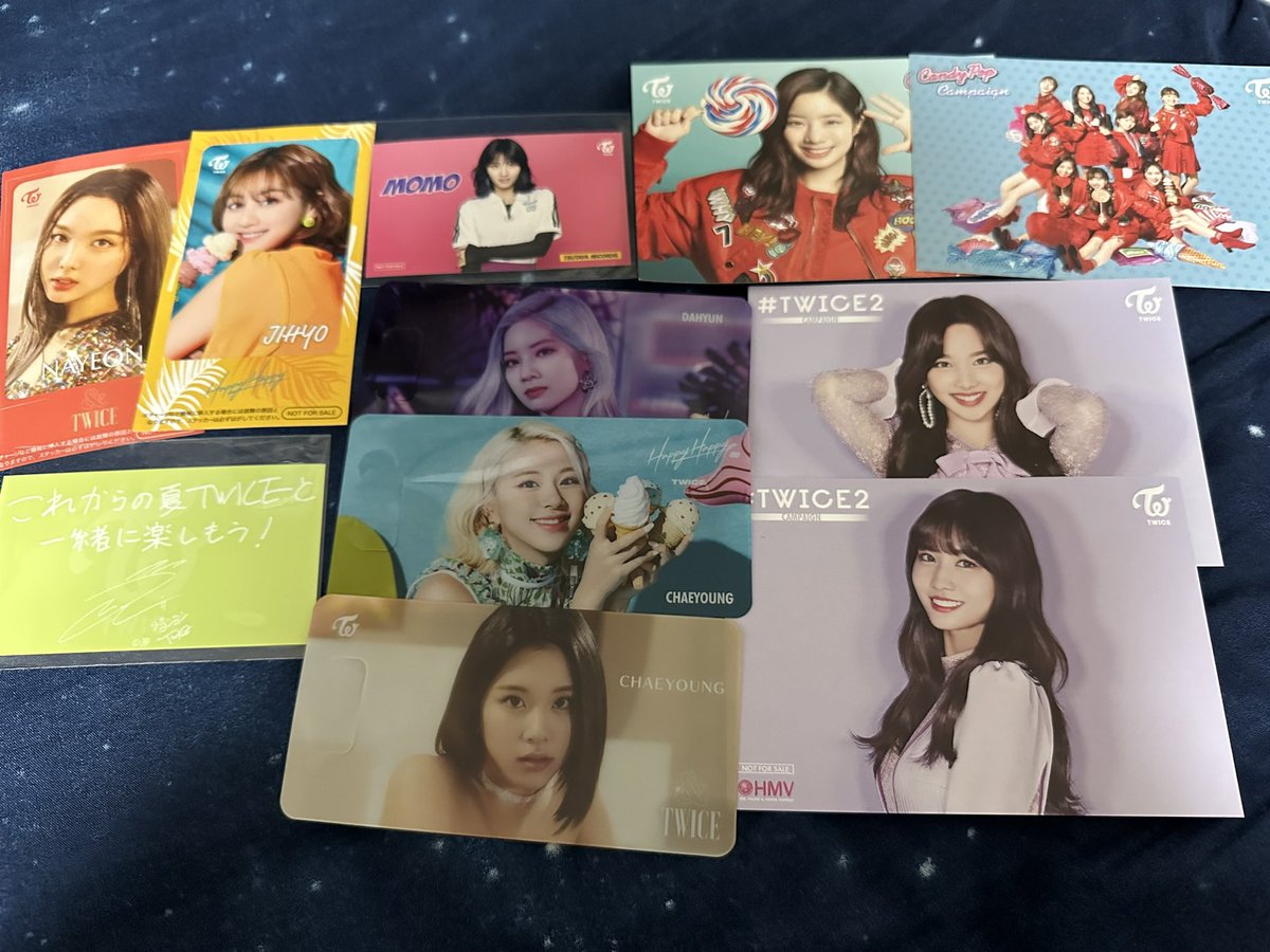 sjms_0919's tweet photo. TWICE グッズ買取 特典類

譲 ）1、2枚目
  （3、4枚目はグッズの詳細になります）

求 ）買取 （各300円〜）

メルカリor 銀行振込
まとめての買取の場合少し値引き致します。
メルカリでのお取引は手数料分もお願い致します。
気になる方はリプ、DMお気軽にお願いします🙏 https://t.co/wL2YRRp1QB