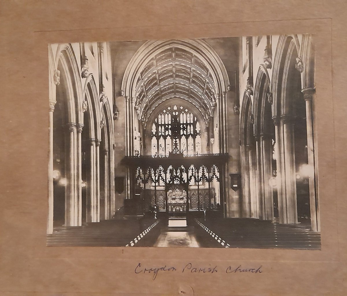From the archives @croydonminster, a photo of the interior of the church 1939 @TonyFosw @MuseumOfCroydon @InsideCroydon @SouthwarkCofE