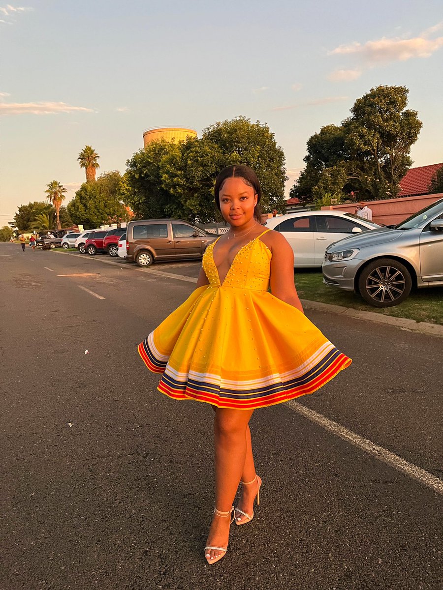 nokukhanya_noks's tweet photo. Sepedi but make it modern 🌹 https://t.co/Woof4uan2r