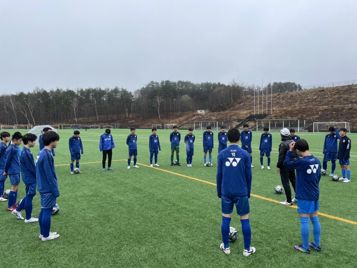 ymfc1939academy's tweet photo. 🔵U18・U15🟡
🌸合同Spring Camp in河口湖🌸
新U15チームは八田河川敷Gに移動し、ヴァンフォーレ甲府、韮崎FCとのトレーニングマッチにて最終日を締めくくりました。
宿舎の皆様、関係者の皆様、保護者の皆様、ありがとうございました！
#ymfc1939academy #新チーム #合宿 https://t.co/Emqpg0rnGx