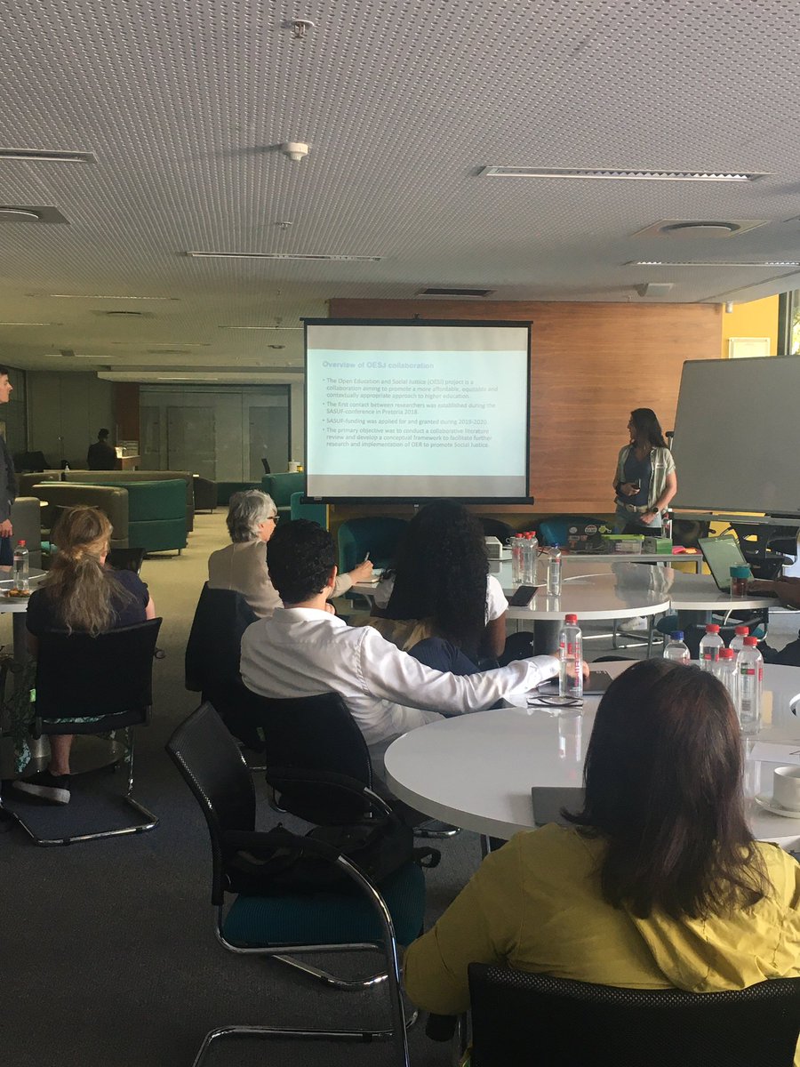CILT_UCT's tweet photo. Where collaboration begins: @SouthSasuf workshopping the creation of open educational resources with students @dot4_d
#openeducation #studentcocreation https://t.co/MSAo3qcaJM