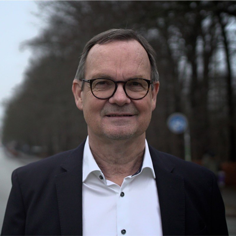 LydenAGF's tweet image. 🚨I morgen har vi besøg af formanden Lars Fournais på Ceres Park! 

Stil jeres spørgsmål herunder, så tager vi nogle af de bedste med til bestyrelsesformanden! #ultratwitteragf #sldk