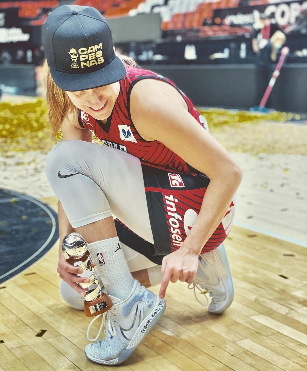 🗣 "La ilusión no la he perdido nunca… sigo enamorada de este deporte y de este trabajo".

♥️ Paola es sin lugar a dudas de una de las grandes del baloncesto.

Lo ha demostrado en Avenida, Girona, Zaragoza, la Selección de Paraguay y en todos los lugares en los que ha jugado.