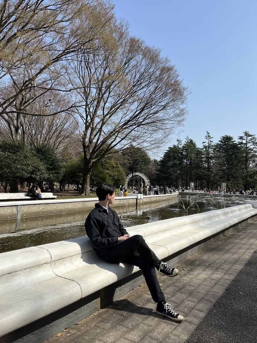 Watagashi_0616's tweet photo. black denim code👖🖤

jaket #uniqlo
pants #levis
shoes #moonstar 

#ootd #outfit #denim #fashion #dailylook #black #instagood #dog #yoyogipark #デニムコーデ #春コーデ 
#데일리　#데일리룩　#오오티디 https://t.co/Xhk8kHPsNS