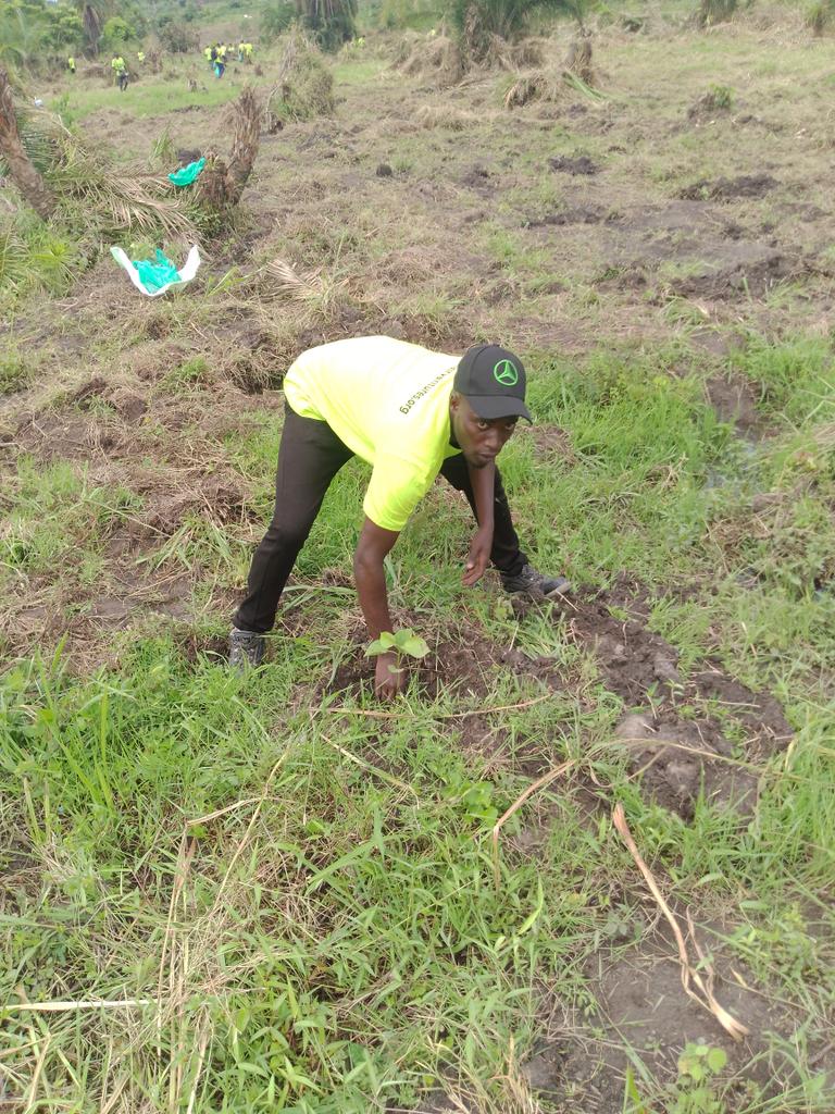 @FairventuresUg @samuel_kakensa @greenfuturesug @ICRAF @AgroecologyMap @MugambaCoffee @HansTenywa I was part of the team, as we secure a blissful green present and future, thanks @FairventuresUg