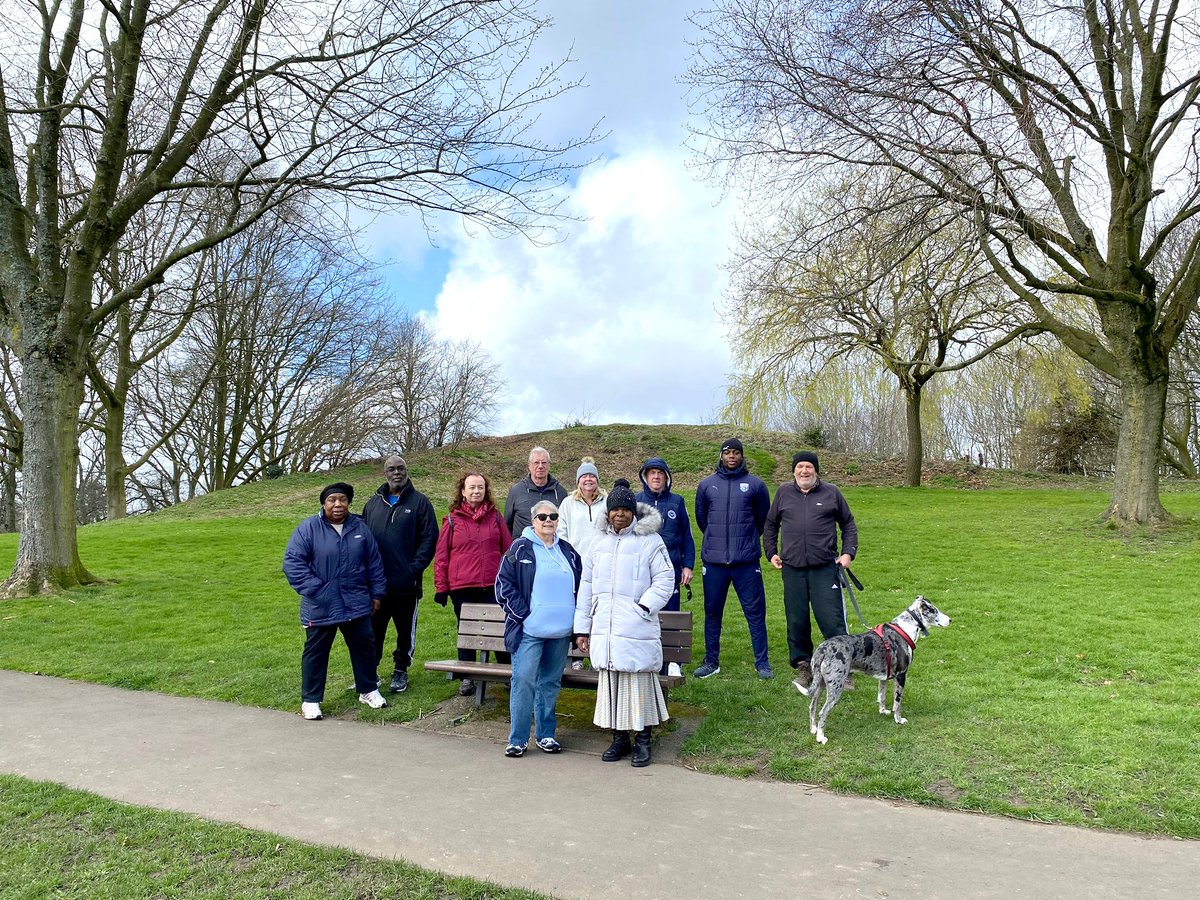WBAFoundation's tweet photo. We had a great walk over at Barnford Hill Park, Oldbury, on Friday 👣.

Thank you to Clive, of The Friends of Barnford Park, for sharing the local history.

For more info on our Active Greenspace Hubs👇
https://t.co/AotxBUOJ64

#WBA | @sandwellcouncil | #movemoresandwell https://t.co/62mjSl6UbD